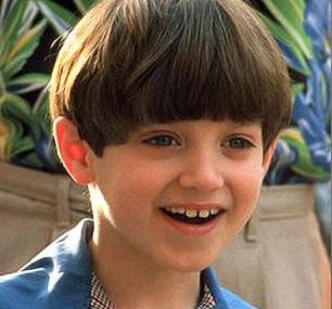 ΦΩΤΟ-Ποιο είναι αυτό το αγοράκι;