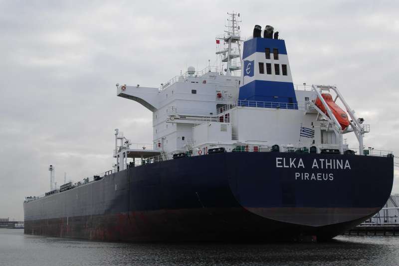 ΦΩΤΟ-Αυτό είναι το ελληνικό πλοίο που έλαβε σήμα για το boeing