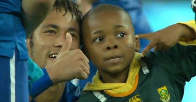 ΒΙΝΤΕΟ-Το “δώρο” του Νεϊμάρ στο μικρό θαυμαστή