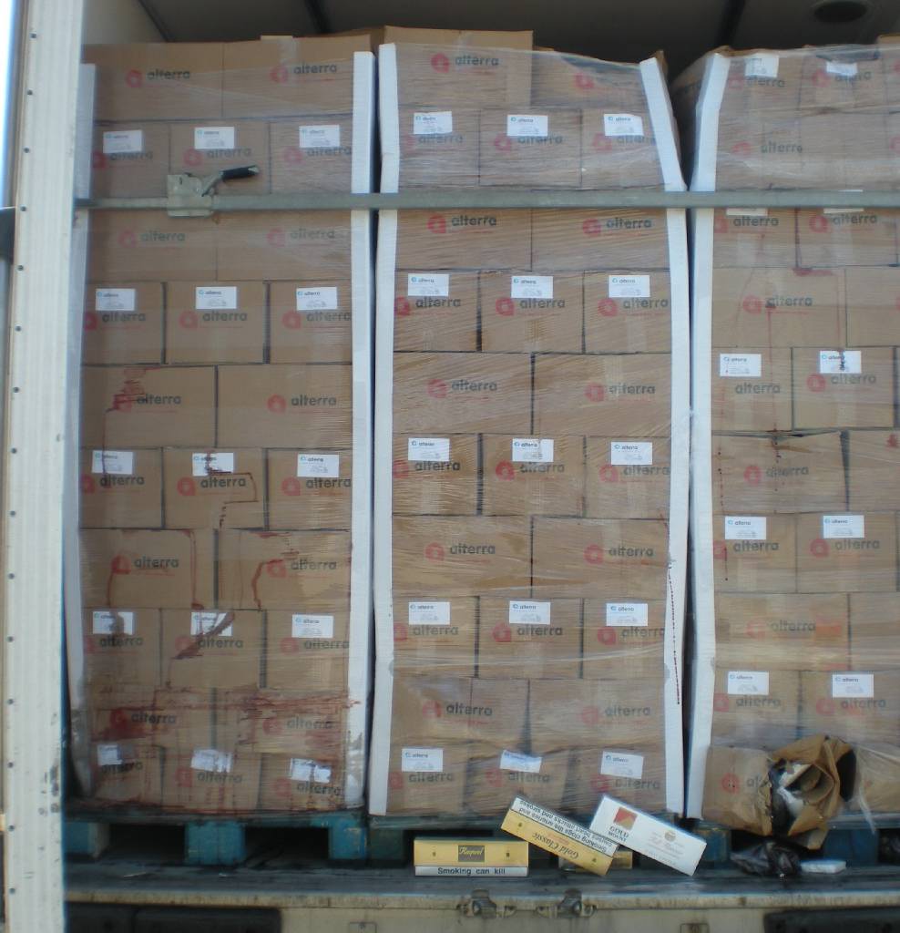 Κατέσχεσαν λαθραία στον Πειραιά