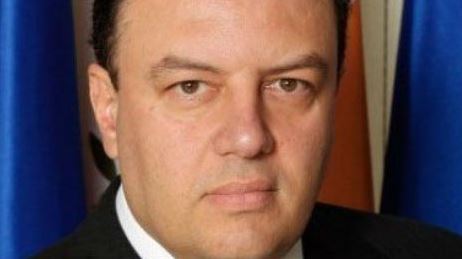 Λιποθυμικό επεισόδιο υπέστη ο υπουργός Άμυνας της Κύπρου