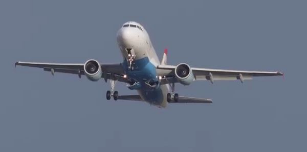 BINTEO-Προσγειώσεις και απογειώσεις με αναταράξεις