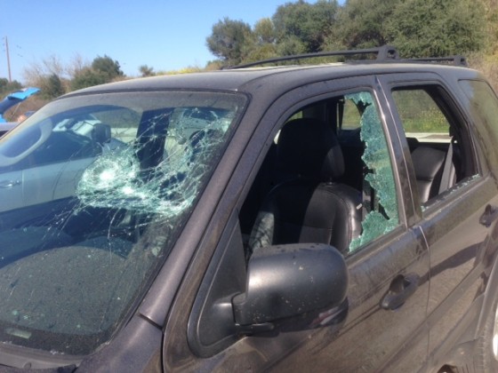 ΦΩΤΟ-Το αυτοκίνητο του Μανδραβέλη μετά την επίθεση