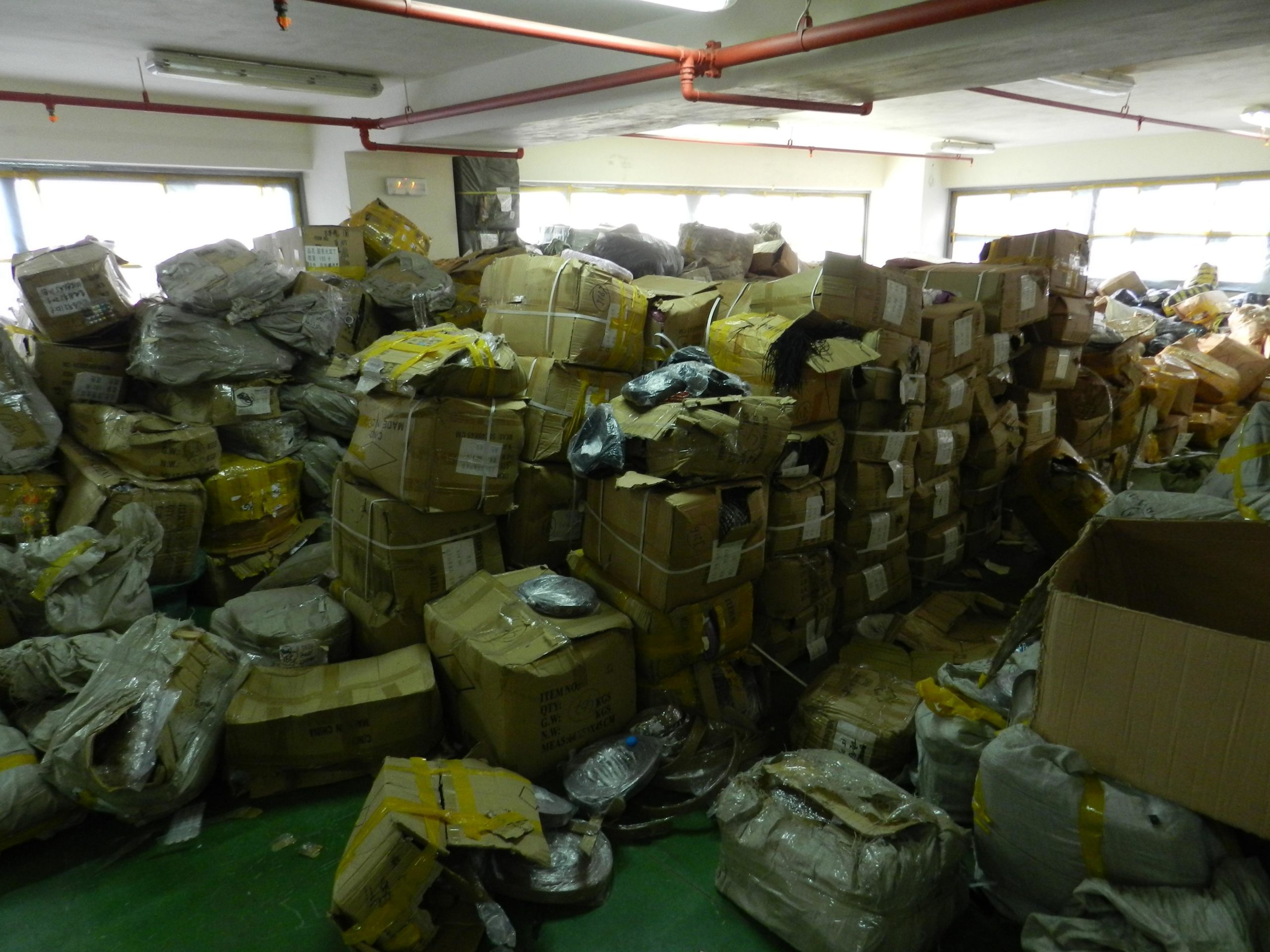 Θεσσαλονίκη-4.500 προϊόντα παρεμπορίου