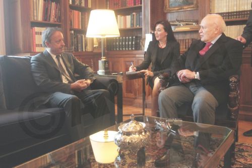 Το μήνυμα του Παπούλια στην τρόικα