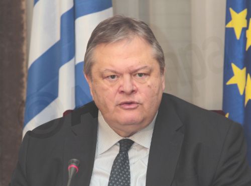 Βενιζέλος: Εγγυήσεις για τα χημικά