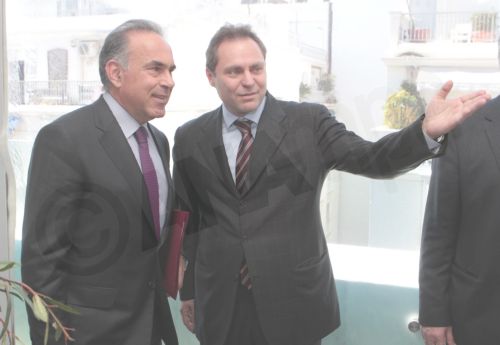 Δωρεάν αεροπορικές μετακινήσεις για 500 φοιτητές