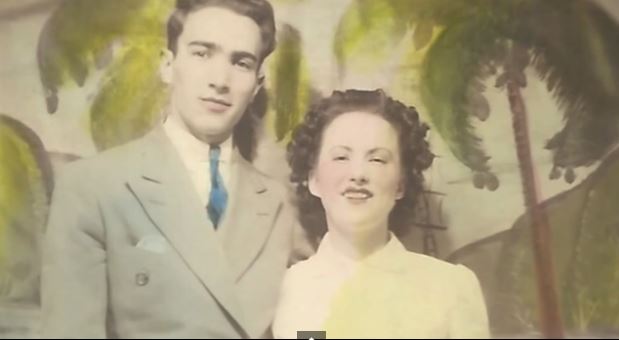 ΒΙΝΤΕΟ-Ο 73χρονος που «αποχαιρετά» τη γυναίκα του με το τραγούδι της καρδιάς του