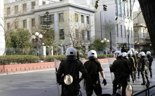 ΤΩΡΑ-Επεισόδια στην ΑΣΟΕΕ