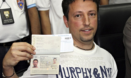 Νέες αποκαλύψεις για τους επιβάτες με τα κλεμμένα διαβατήρια