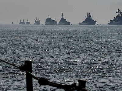 Ρωσικά πολεμικά πλοία στις ακτές της Σεβαστούπολης