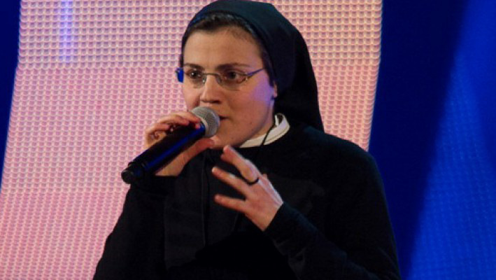 BINTEO-H καλόγρια του ιταλικού “The Voice”