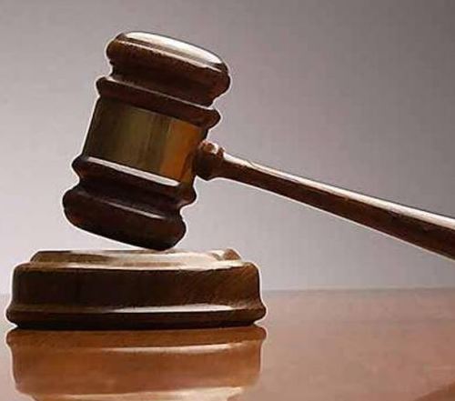 Στη φυλακή τραπεζίτης και μεσίτης για κομπίνα με δάνεια