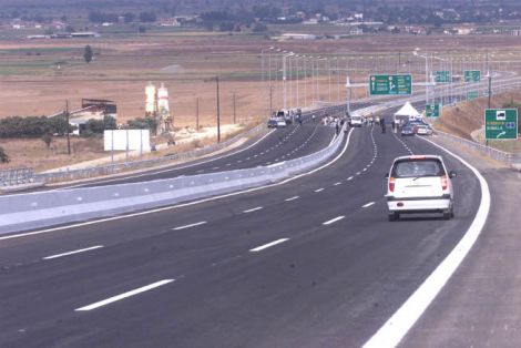 Στην κυκλοφορία ο κόμβος Λαχανά