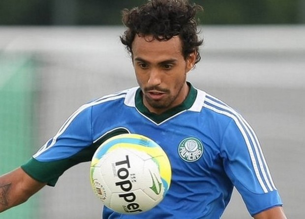 Ο Ντιόγκο στην Παλμέιρας και η μητέρα του στο νοσοκομείο