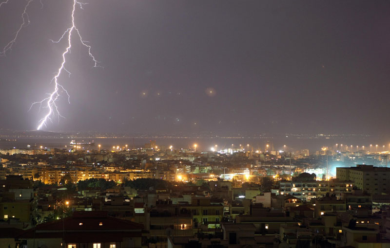 Η βροχή έφερε προβλήματα στη Μακεδονία