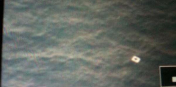 ΦΩΤΟ-Πρόκειται για συντρίμμια του Boeing;