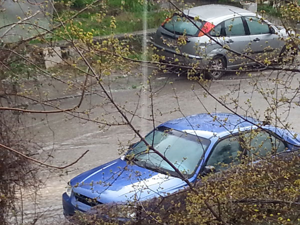 ΒΙΝΤΕΟ-Βροχή και χαλάζι στη Θεσσαλονίκη