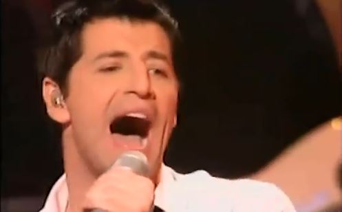 ΒΙΝΤΕΟ-Οι κριτές του “The Voice” δεν γύρισαν στον Σάκη Ρούβα