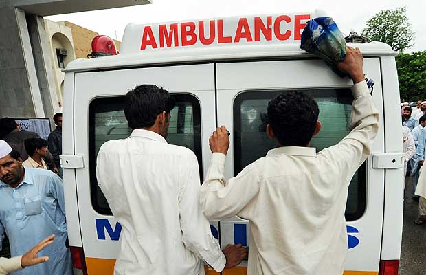 Νεκροί 35 άνθρωποι σε καραμπόλα