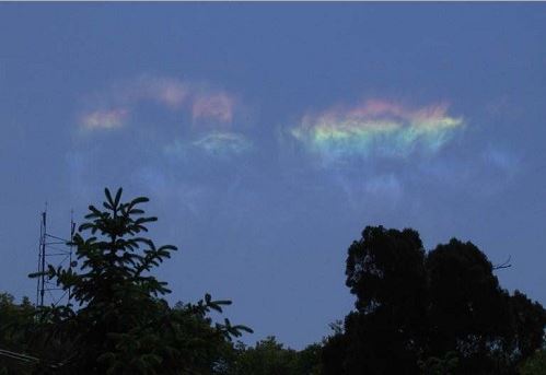 Κεραυνοί «προειδοποιούν» για σεισμούς;