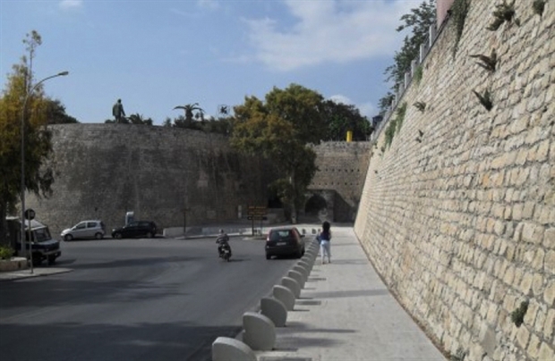 Σοκάρει η επιστολή της 50χρονης που βούτηξε στο κενό