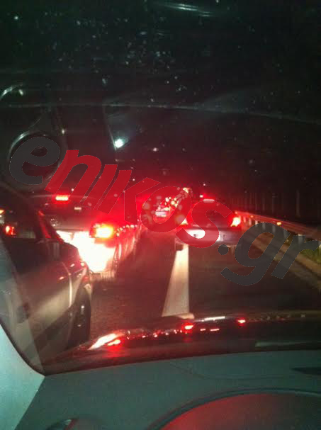 Ανατροπή νταλίκας στην εθνική-Ουρά χιλιομέτρων