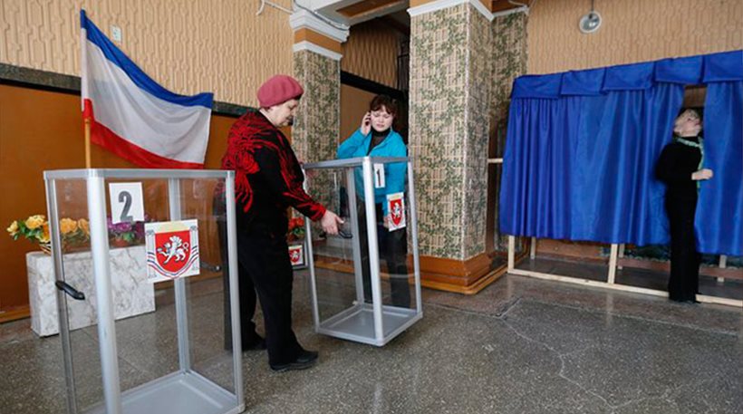 Ουκρανία: Φάρσα το δημοψήφισμα