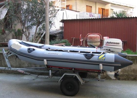 Δύο ��ραυματίες από τροχαίο με… βάρκες