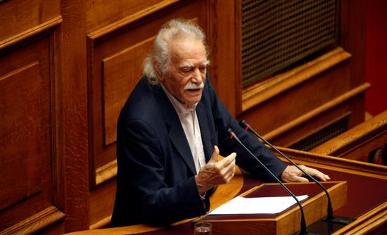 Γλέζος: Απρέπεια και βεβήλωση της Επανάστασης