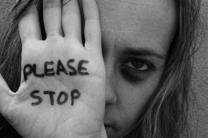 ΕΕ: Μία στις τρεις γυναίκες έχει πέσει θύμα κακοποίησης
