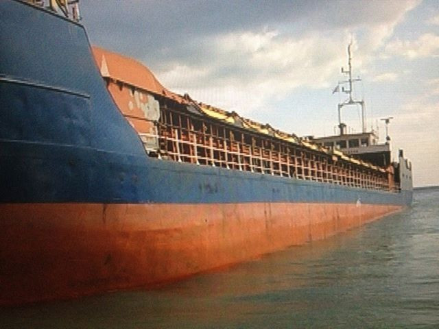 Εγκαταλείπουν το πλοίο