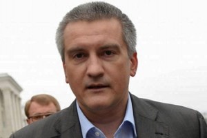 Αξιόνοφ: Ναι στην ένταξη της Κριμαίας στη Ρωσία