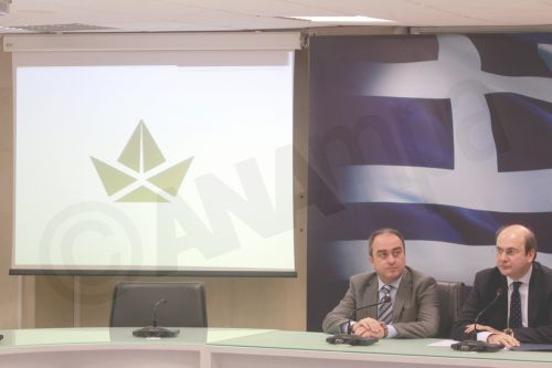 Αυτά είναι τα τρία λογότυπα για το ελληνικό σήμα