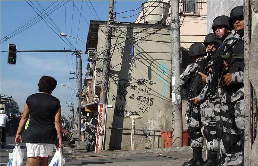 Βραζιλία-Στρατός και αστυνομία στις φαβέλες