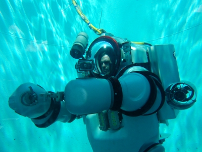 ΒΙΝΤΕΟ-Η στολή που αντικαθιστά τα… υποβρύχια