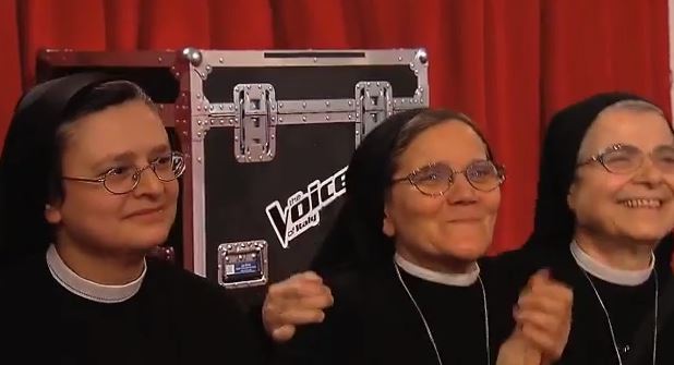 ΒΙΝΤΕΟ-Καλόγρια εμφανίζεται και “σκίζει” στο ιταλικό VOICE