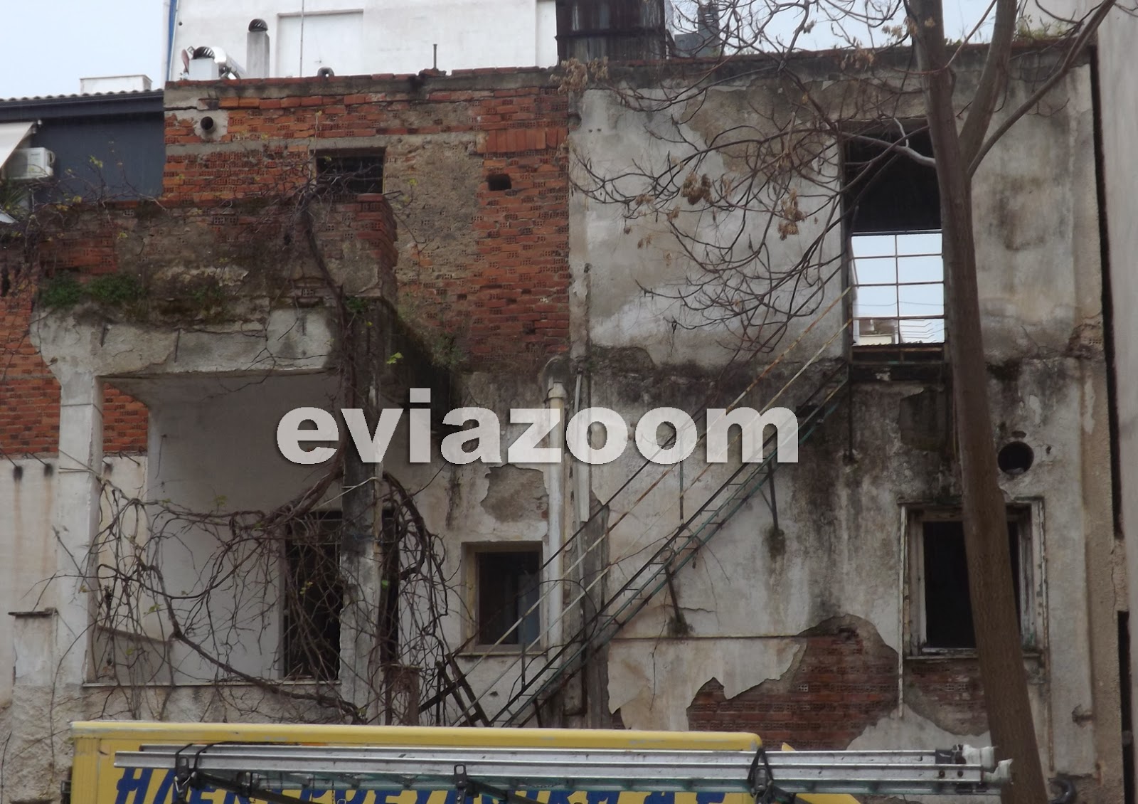 Νεκρός πρώην επιχειρηματίας που ζούσε σε γκρεμισμένο σπίτι