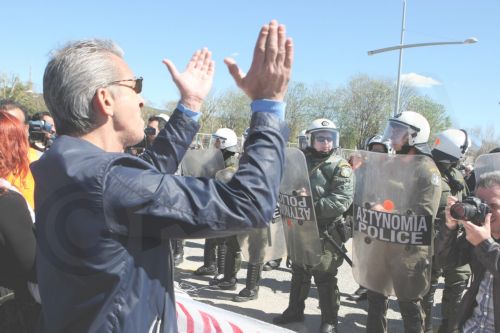 ΦΩΤΟ-Πορεία για τη διαθεσιμότητα