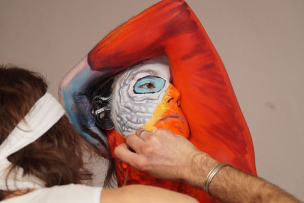 perierga.gr - Κι όμως! Αυτό που βλέπετε δεν είναι παπαγάλος! perierga.gr - Κι όμως! Αυτό που βλέπετε δεν είναι παπαγάλος!