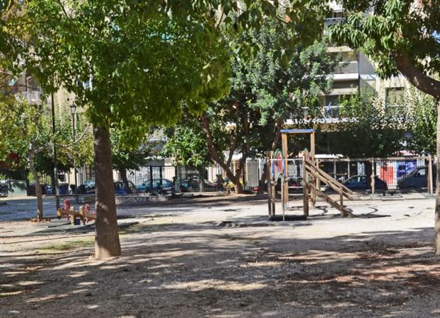 Μικρά παιδιά όμηροι των “αγανακτισμένων”