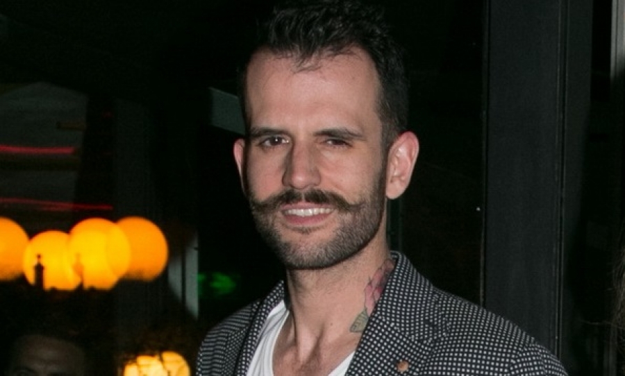 ΦΩΤΟ-Είναι ο σύντροφος γνωστής Ελληνίδας ηθοποιού