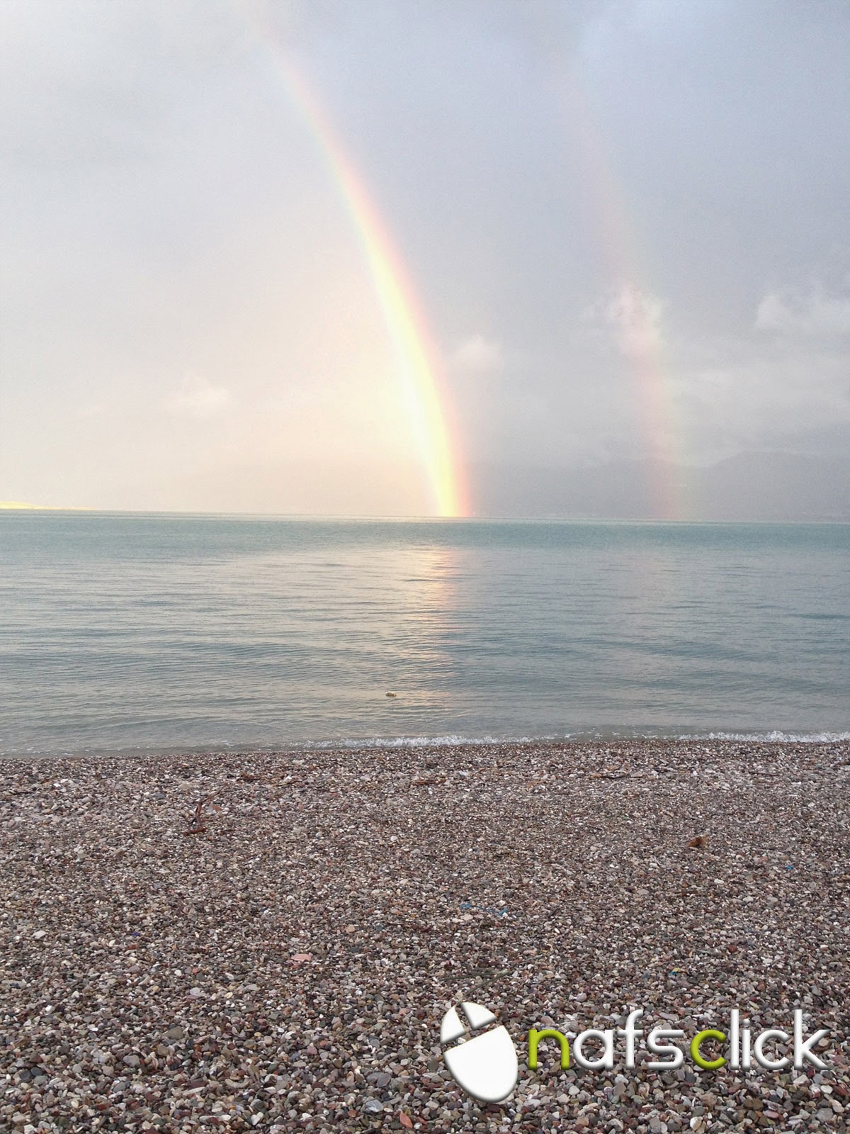 ΦΩΤΟ-Ουράνιο τόξο στον Κορινθιακό