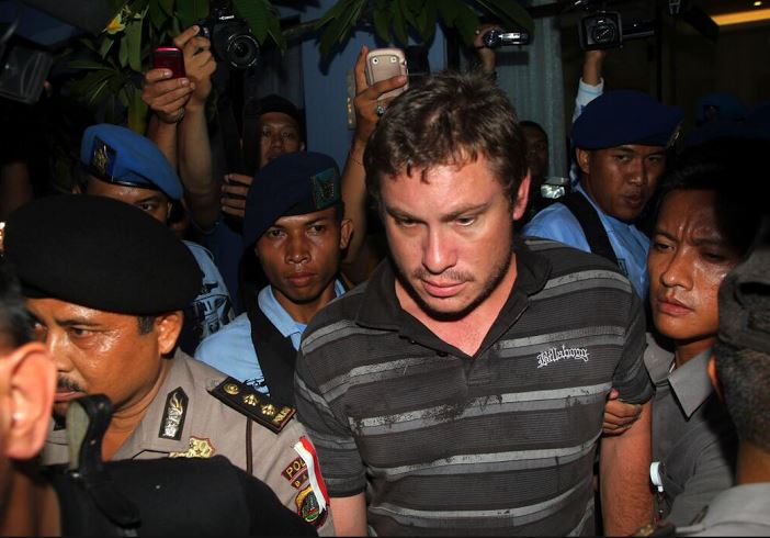 ΦΩΤΟ-Μεθυσμένος επιβάτης έκανε τον… αεροπειρατή