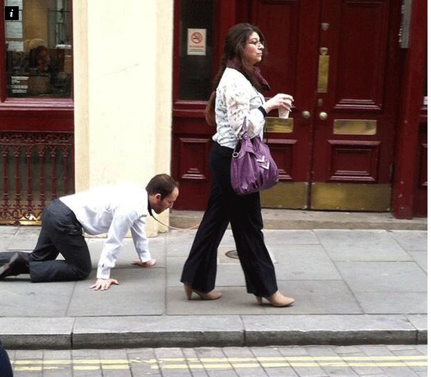 Το βίντεο που έχει προκαλέσει σάλο στο διαδίκτυο