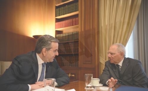 Ολοκληρώθηκε η συνάντηση Σαμαρά-Σόιμπλε