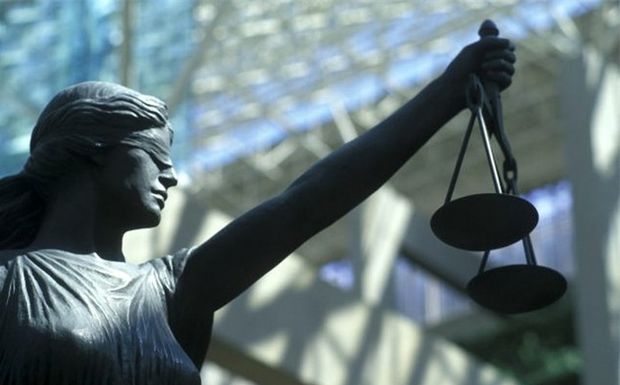 “Έμφραγμα” στα ειρηνοδικεία από υπερχρεωμένους