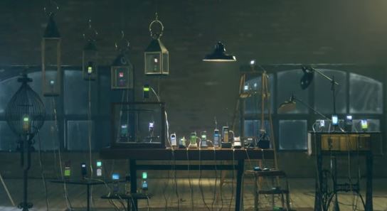 ΒΙΝΤΕΟ-Ορχήστρα με… κινητά τηλέφωνα