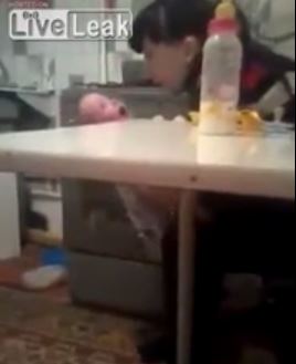 ΒΙΝΤΕΟ-Μάνα μόνο κατ’ όνομα