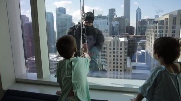 ΒΙΝΤΕΟ-Όταν οι σούπερ ήρωες δίνουν χαρά σε άρρωστα παιδιά